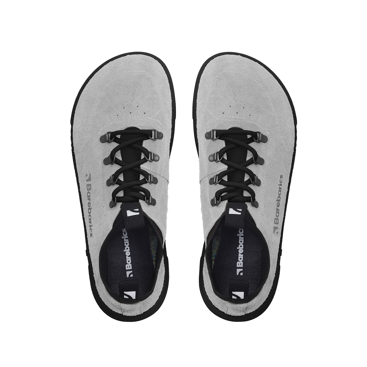 Barefoot Sneakers Barebarics Bronx - Grey.
Sneakersy Barebarics są produkowane przy użyciu procesów minimalizujących wpływ na środowisko.
  Cholewka wykonana jest ze skóry i materiału tekstylnego  Podszewka wykonana z lycry i mikrofibry  Podeszwa wykonana jest z miękkiej syntetycznej gumy o wysokiej odporności na ścieranie.



Atrybuty barefoot
    Anatomiczny kształt - tenisówka respektuje kształt stopy.

Więcej informacji
buty wyjściowenowoczesny miejski designzaprojektowane i wykonane ręcznie w Unii Europejskiej, z lokalnych zrównoważonych materiałówdoskonała trwałość koloru materiałówdostępne w rozmiarze: 36 - 47 (wg wymiaru europejskiego)