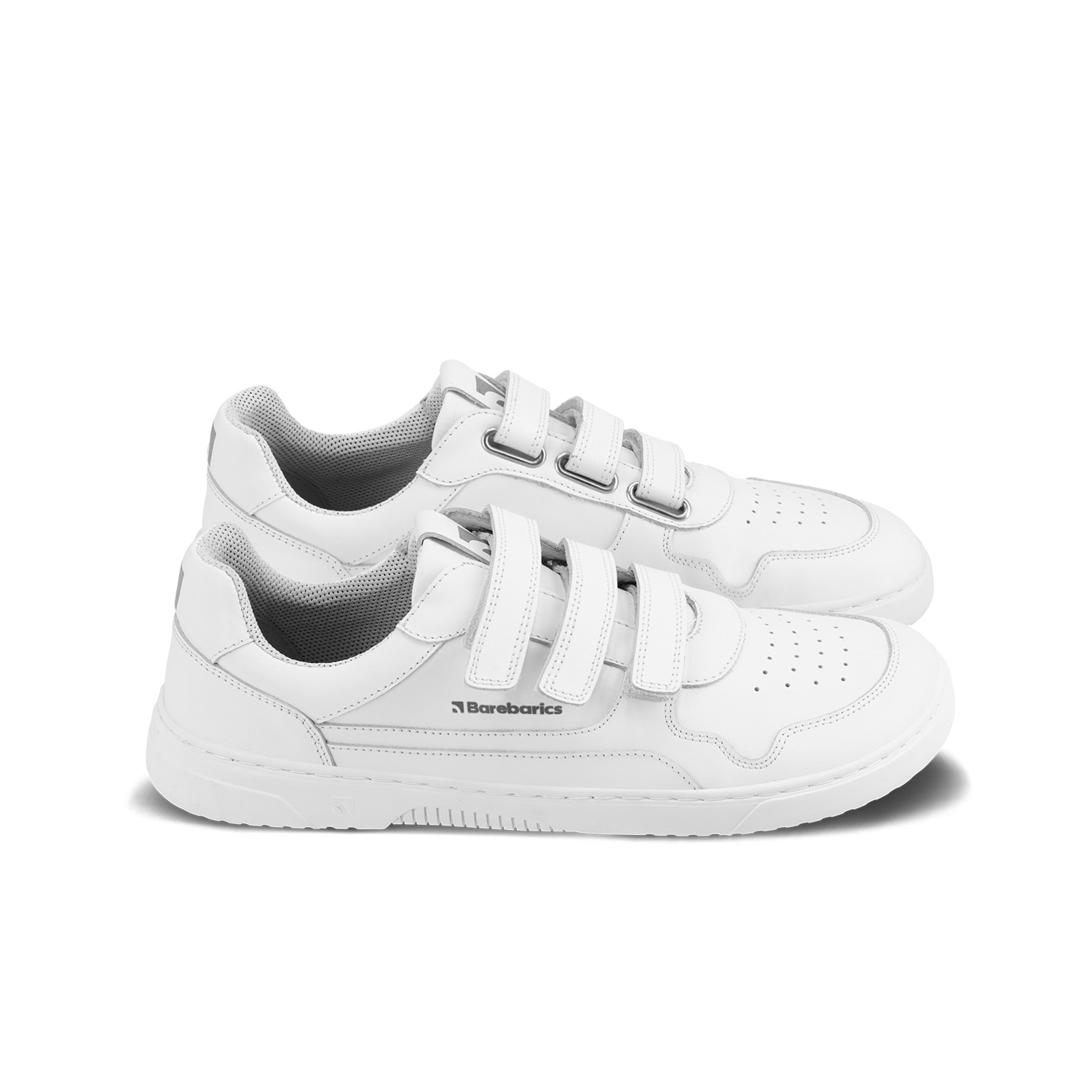 Barefoot Sneakers Barebarics Zing Velcro - All White - Leather.
Anatomiczny kształt - but dopasowuje się do kształtu stopy Tworzy wystarczającą przestrzeń dla palców nawet podczas ruchu, zapobiegając ich uciskaniu lub siniakomElastyczność materiałów - Elastyczna podeszwa zapewnia niezbędny ruch Stopy nie są ograniczone i są naturalnie wzmocnioneNachylenie zerowe – pięta i czubek buta znajdują się w jednej płaszczyźnie Dzięki temu poprawia się postawa ciała i ogólna korekta środka ciężkościAdaptacyjna podeszwa - grubość 4mm (bez wypustek) stymuluje zakończenia nerwowe Wzmocni równowagę, wrażliwość terenu i ochroni stopyLekkość - buty Barebarics są lekkie i pozbawione łuków, co zapobiega zmęczeniu nóg i wspiera prawidłowy wzorzec chodu
Więcej informacji
buty wyjściowenowoczesny projekt urbanistycznyzaprojektowane i wykonane ręcznie w Unii Europejskiejdoskonała trwałość i trwałość kolorów materiałówdostępne w numerach: 36 - 47 (wg pomiaru europejskiego)