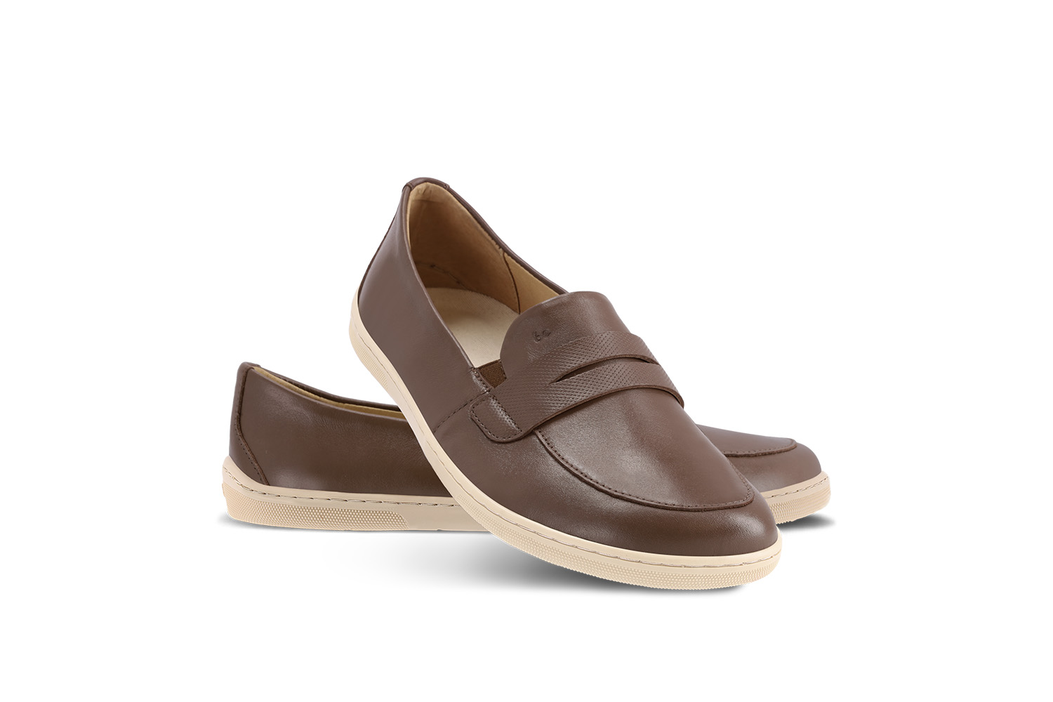 Barefoot mokasyny Be Lenka Buena - Dark Brown & Beige.
  minimalistyczny barefoot design  proste zakładanie bez sznurowania z gumą na języku  łatwo łączyć z różnymi stylami ubioru - eleganckim, sportowym i swobodnym  szyta podeszwa EverydayComfort zapewniająca dłuższą żywotność buta  komfort podczas całodziennego noszenia  delikatne wytłoczone logo Be Lenka na języku buta
Zalety butów barefoot:
 ultraelastyczna podeszwa zero drop: pięta i palce w jednej płaszczyźnie dla prawidłowej postawy obszerna końcówka dla palców lekkie obuwie 
Rodzaj obuwia: buty wyjściowe