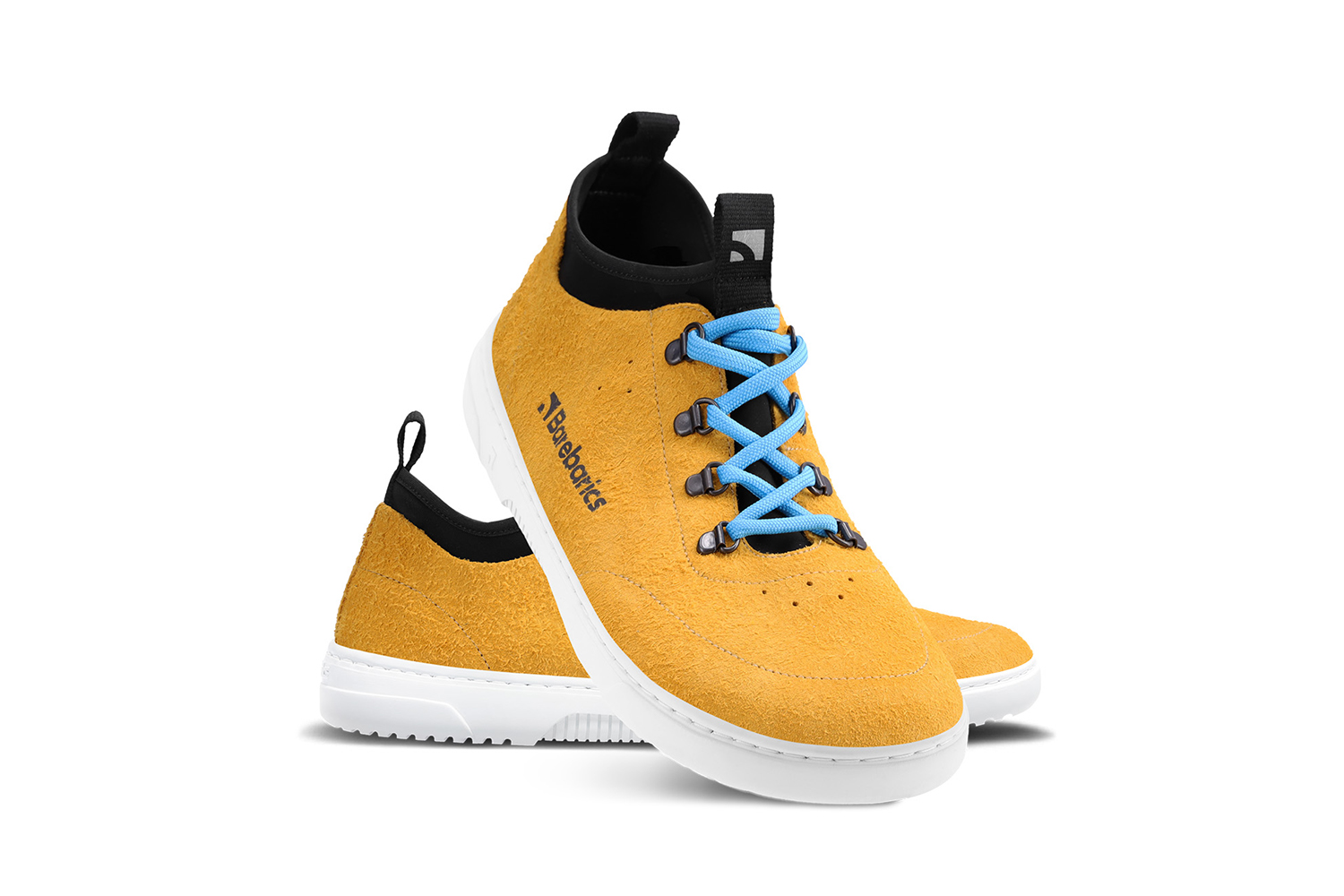 Barefoot Sneakers Barebarics Bronx - Mustard.
Sneakersy Barebarics są produkowane przy użyciu procesów minimalizujących wpływ na środowisko.
  Cholewka wykonana jest ze skóry i materiału tekstylnego  Podszewka wykonana z lycry i mikrofibry  Podeszwa wykonana jest z miękkiej syntetycznej gumy o wysokiej odporności na ścieranie.



Atrybuty barefoot
    Anatomiczny kształt - tenisówka respektuje kształt stopy.

Więcej informacji
buty wyjściowenowoczesny miejski designzaprojektowane i wykonane ręcznie w Unii Europejskiej, z lokalnych zrównoważonych materiałówdoskonała trwałość koloru materiałówdostępne w rozmiarze: 36 - 47 (wg wymiaru europejskiego)